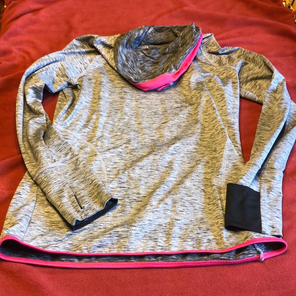 Workout sweatshirt